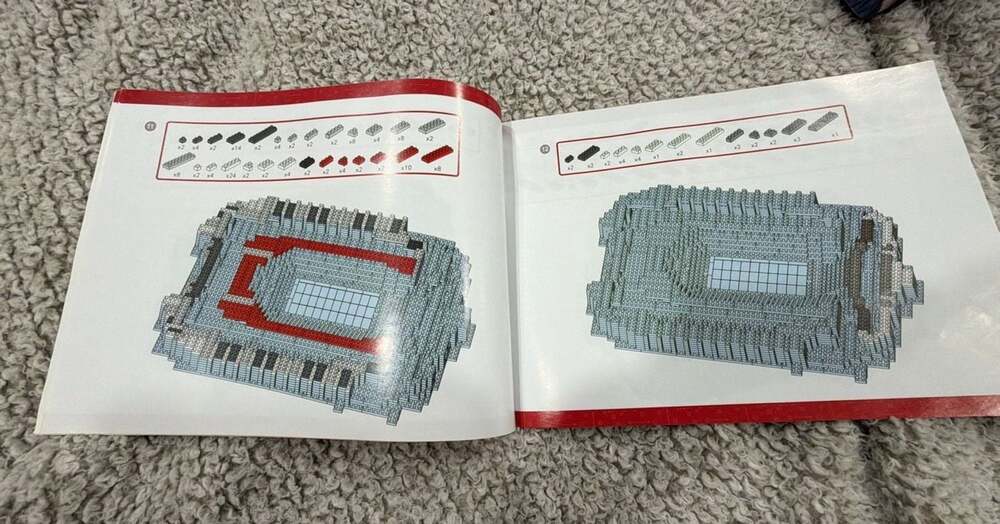 FOCO Ohio State Buckeyes 'The Shoe' Stadium BRXLZ Building Block Set - Picture 4 of 5